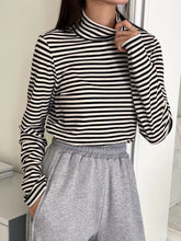 DAZY Striped High Neck Tee
